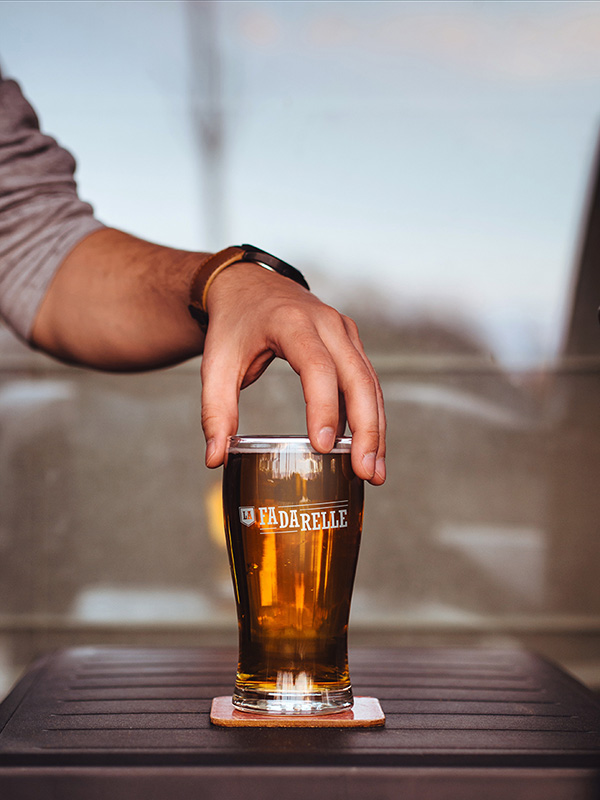 beer-glass-mockup